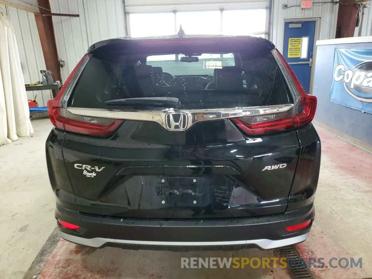 6 Photograph of a damaged car 5J6RW2H80LL047277 HONDA CRV 2020