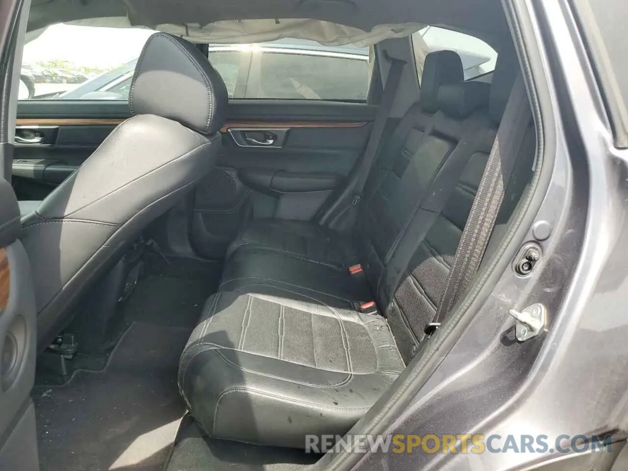 10 Photograph of a damaged car 5J6RW2H81LL017267 HONDA CRV 2020