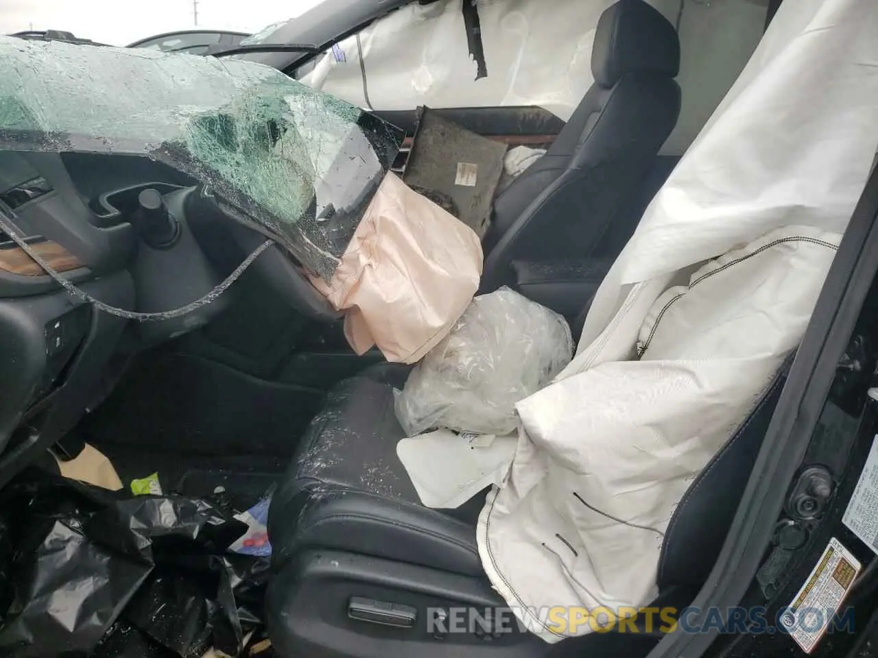 7 Photograph of a damaged car 5J6RW2H81LL046557 HONDA CRV 2020