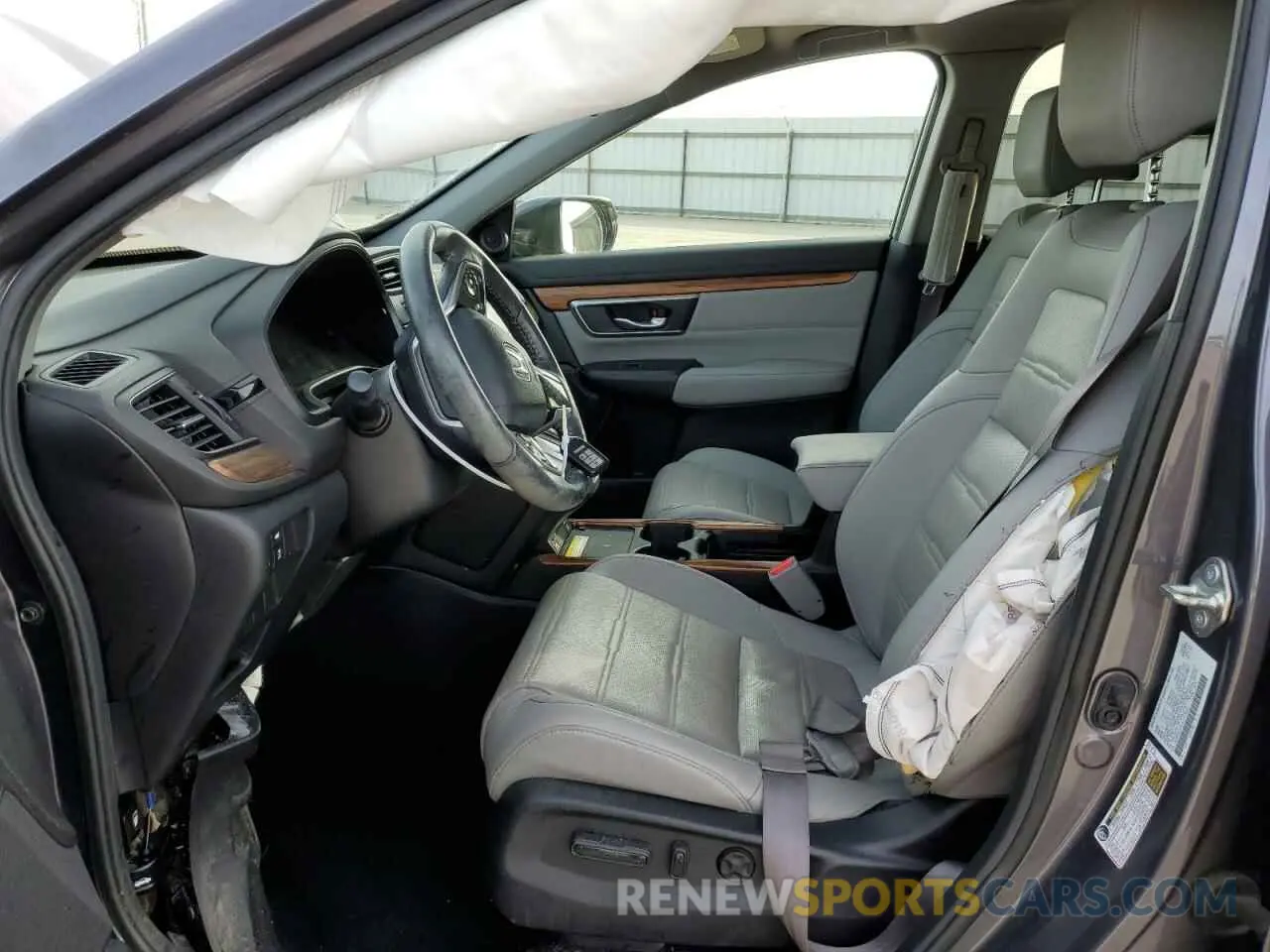 7 Photograph of a damaged car 5J6RW2H91LL013924 HONDA CRV 2020