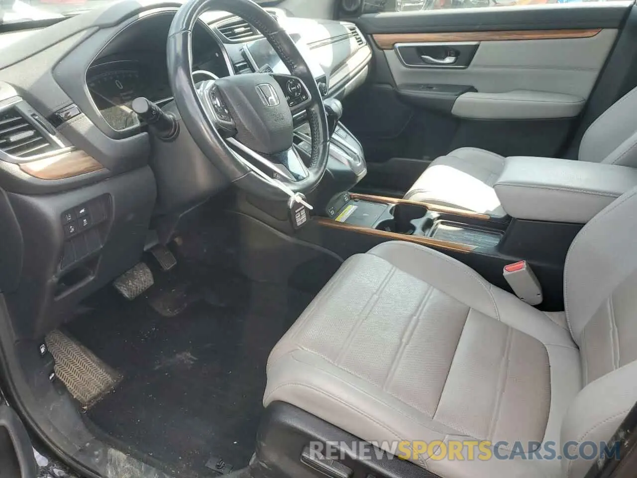7 Photograph of a damaged car 5J6RW2H95LL008032 HONDA CRV 2020