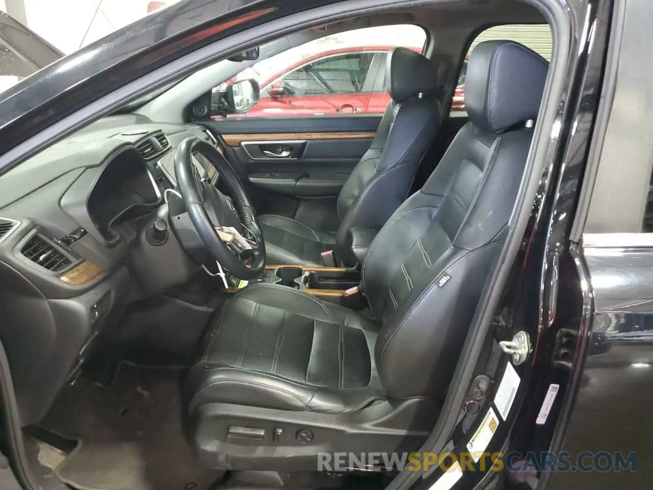 7 Photograph of a damaged car 5J6RW2H97LL027066 HONDA CRV 2020