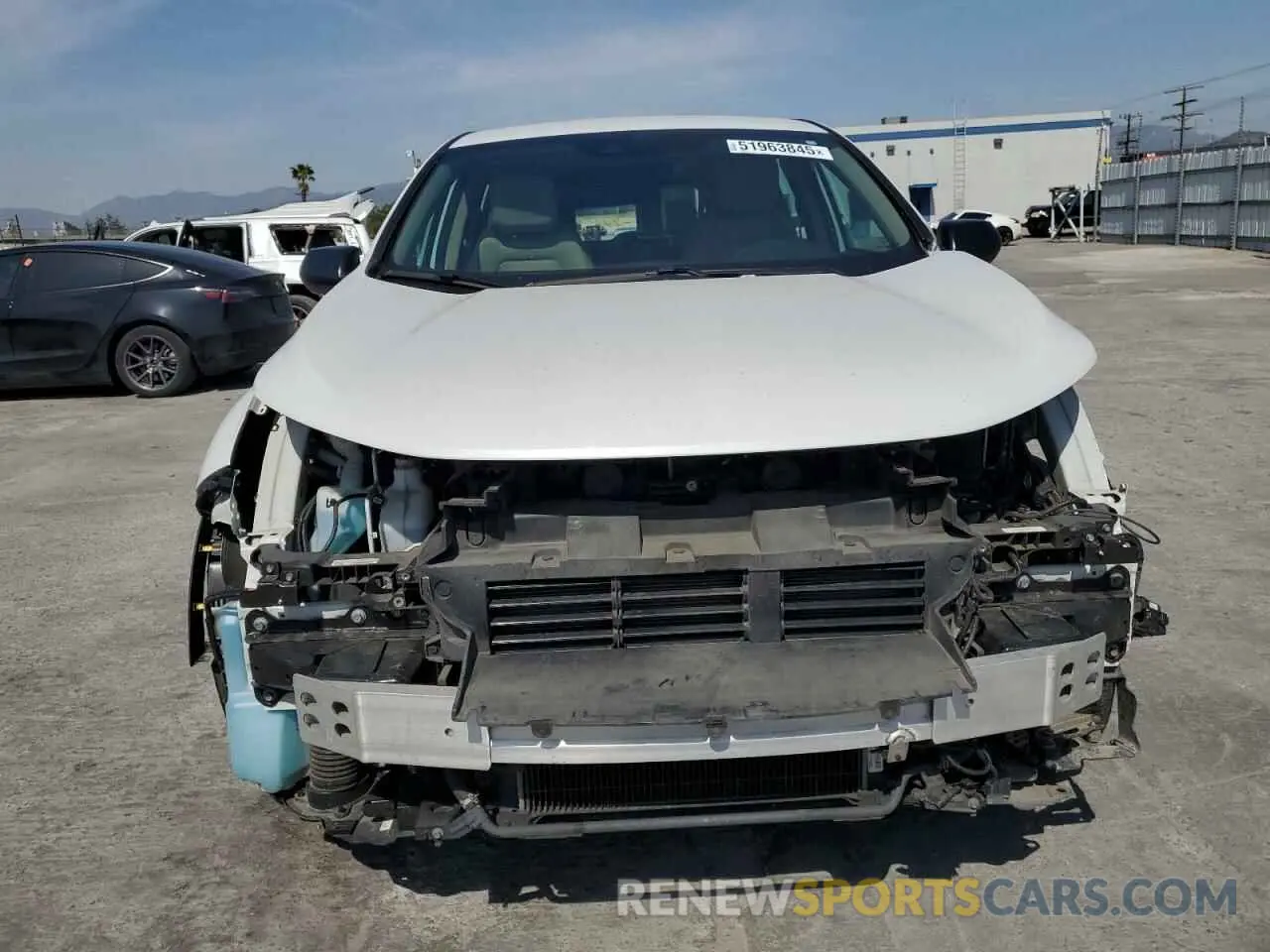 5 Photograph of a damaged car 7FART6H28LE017243 HONDA CRV 2020