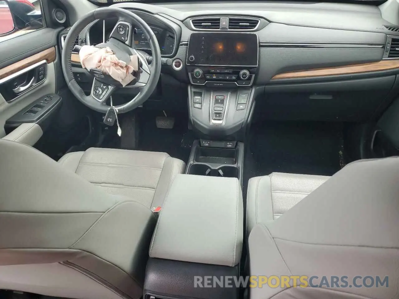 8 Photograph of a damaged car 7FART6H83LE015176 HONDA CRV 2020