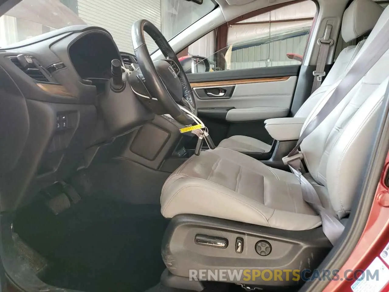 7 Photograph of a damaged car 7FART6H88LE015691 HONDA CRV 2020