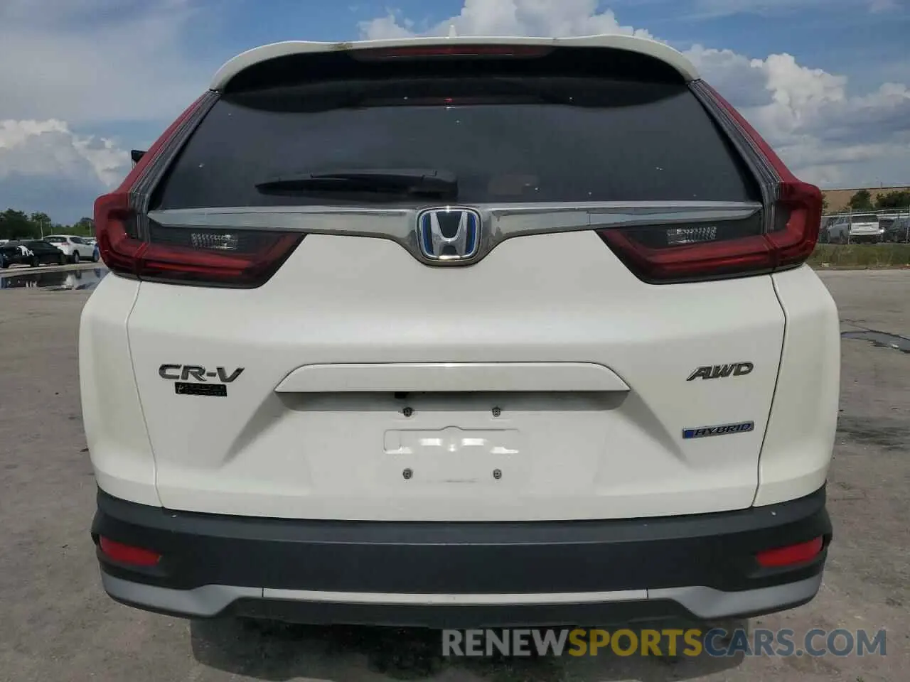 6 Photograph of a damaged car 7FART6H88LE016548 HONDA CRV 2020