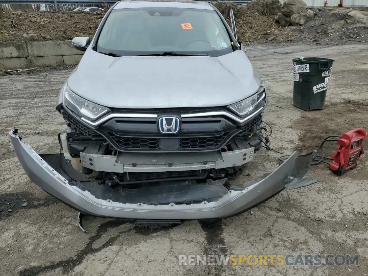 5 Photograph of a damaged car 7FART6H88LE017330 HONDA CRV 2020