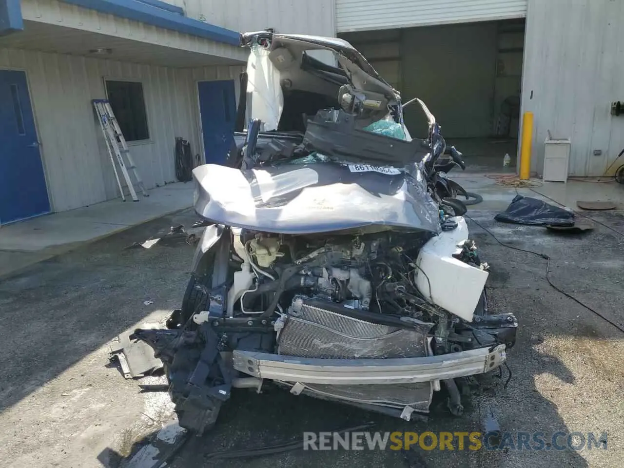 5 Photograph of a damaged car 7FARW1H51LE027987 HONDA CRV 2020
