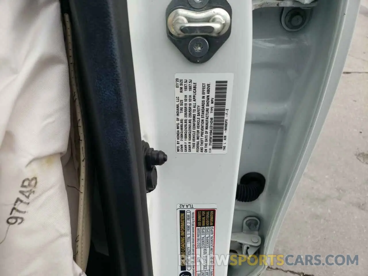 14 Photograph of a damaged car 7FARW1H94LE014248 HONDA CRV 2020