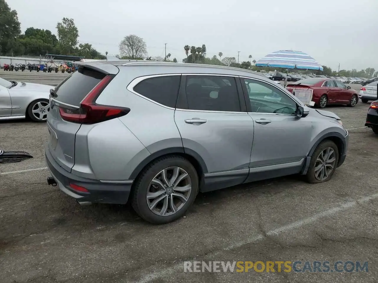 3 Photograph of a damaged car 7FARW1H96LE006653 HONDA CRV 2020