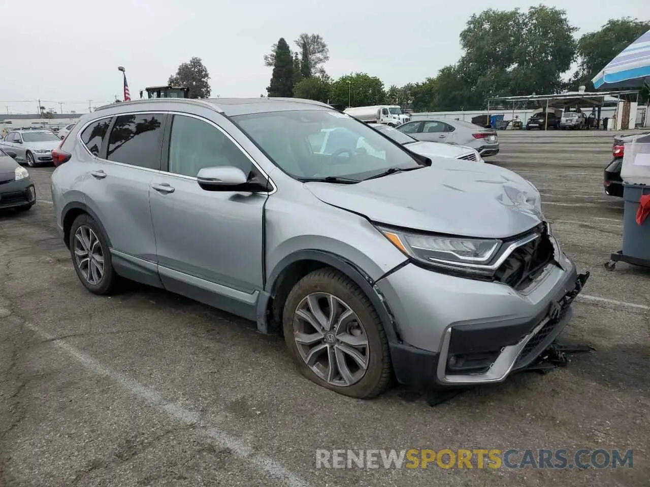 4 Photograph of a damaged car 7FARW1H96LE006653 HONDA CRV 2020