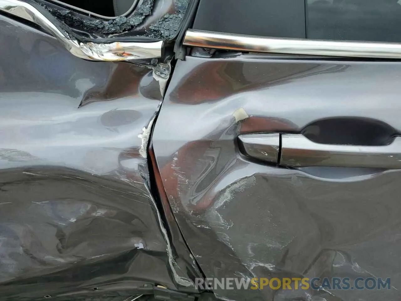 11 Photograph of a damaged car 7FARW1H97LE009965 HONDA CRV 2020