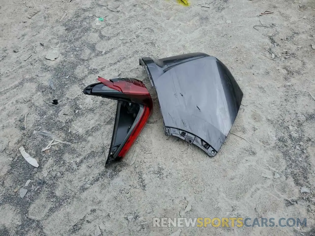 13 Photograph of a damaged car 7FARW1H97LE009965 HONDA CRV 2020