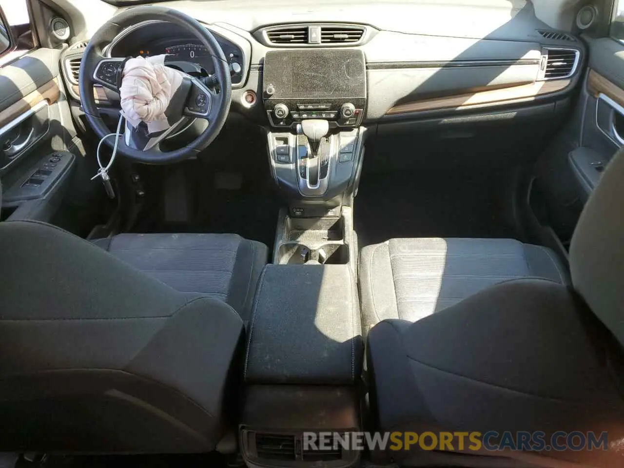 8 Photograph of a damaged car 7FARW2H51LE018499 HONDA CRV 2020