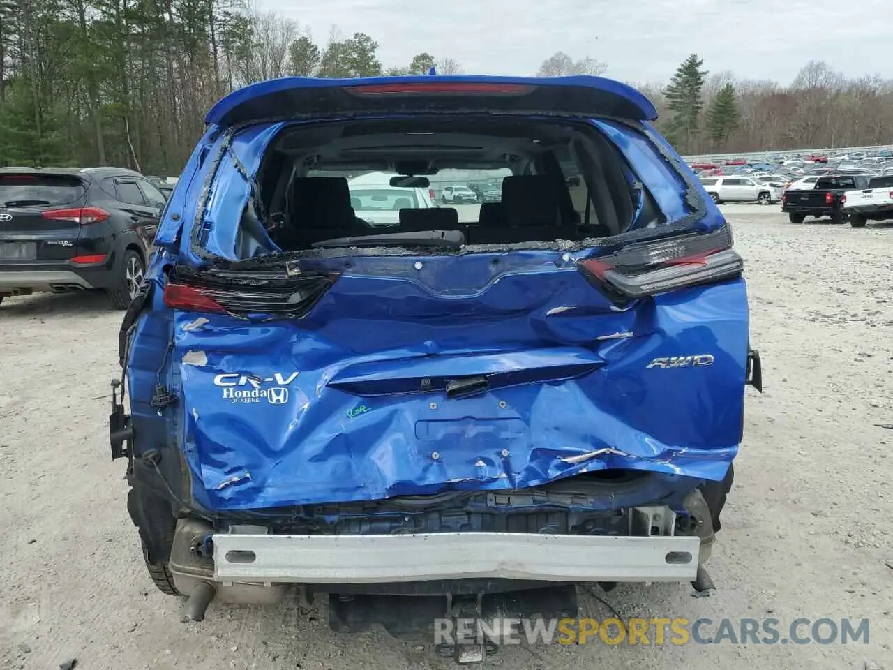 6 Photograph of a damaged car 7FARW2H53LE004359 HONDA CRV 2020