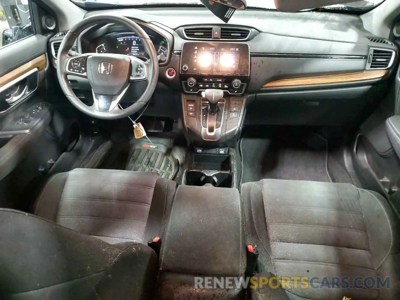 8 Photograph of a damaged car 7FARW2H56LE013248 HONDA CRV 2020