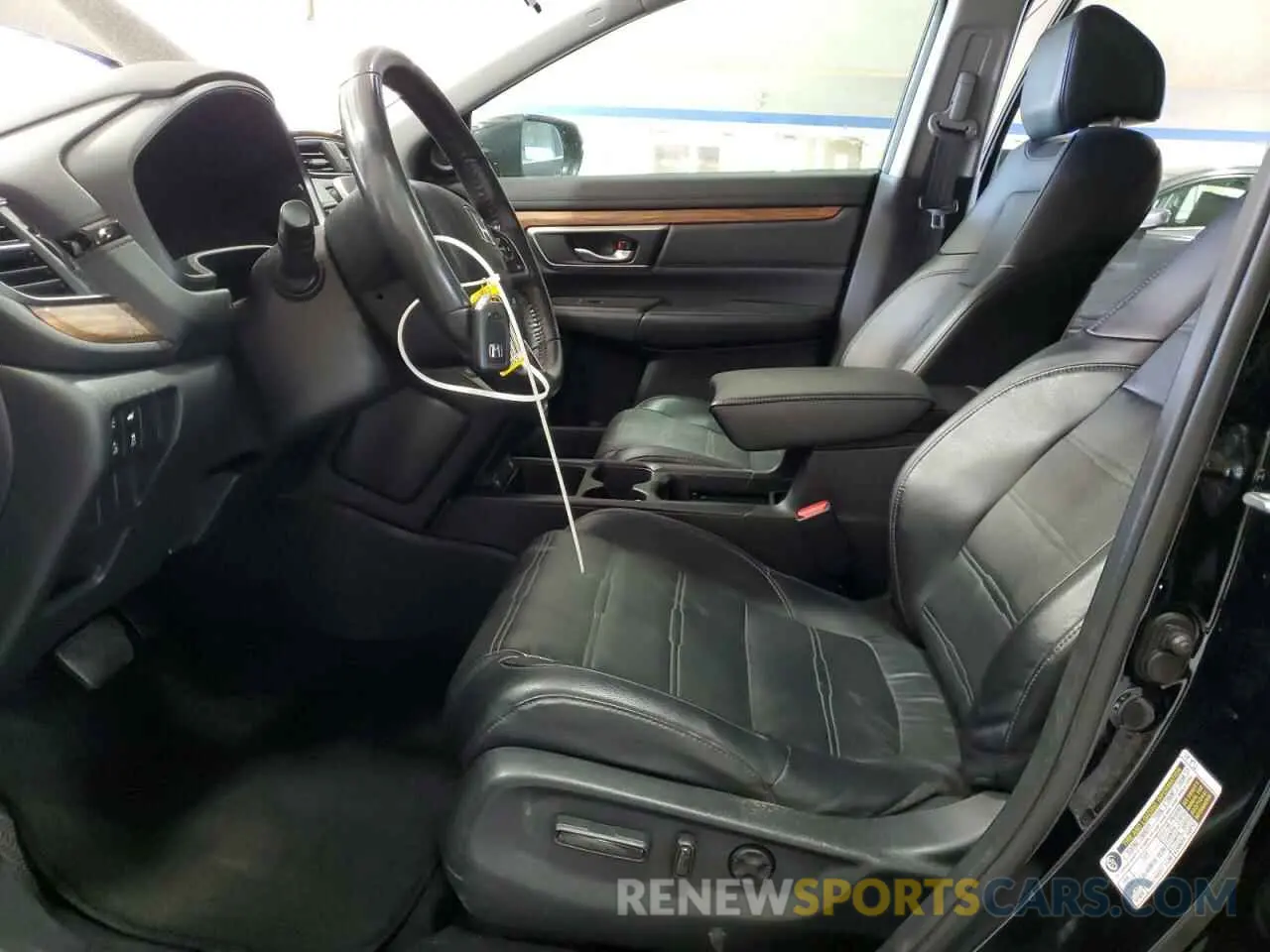 7 Photograph of a damaged car 7FARW2H88LE006490 HONDA CRV 2020