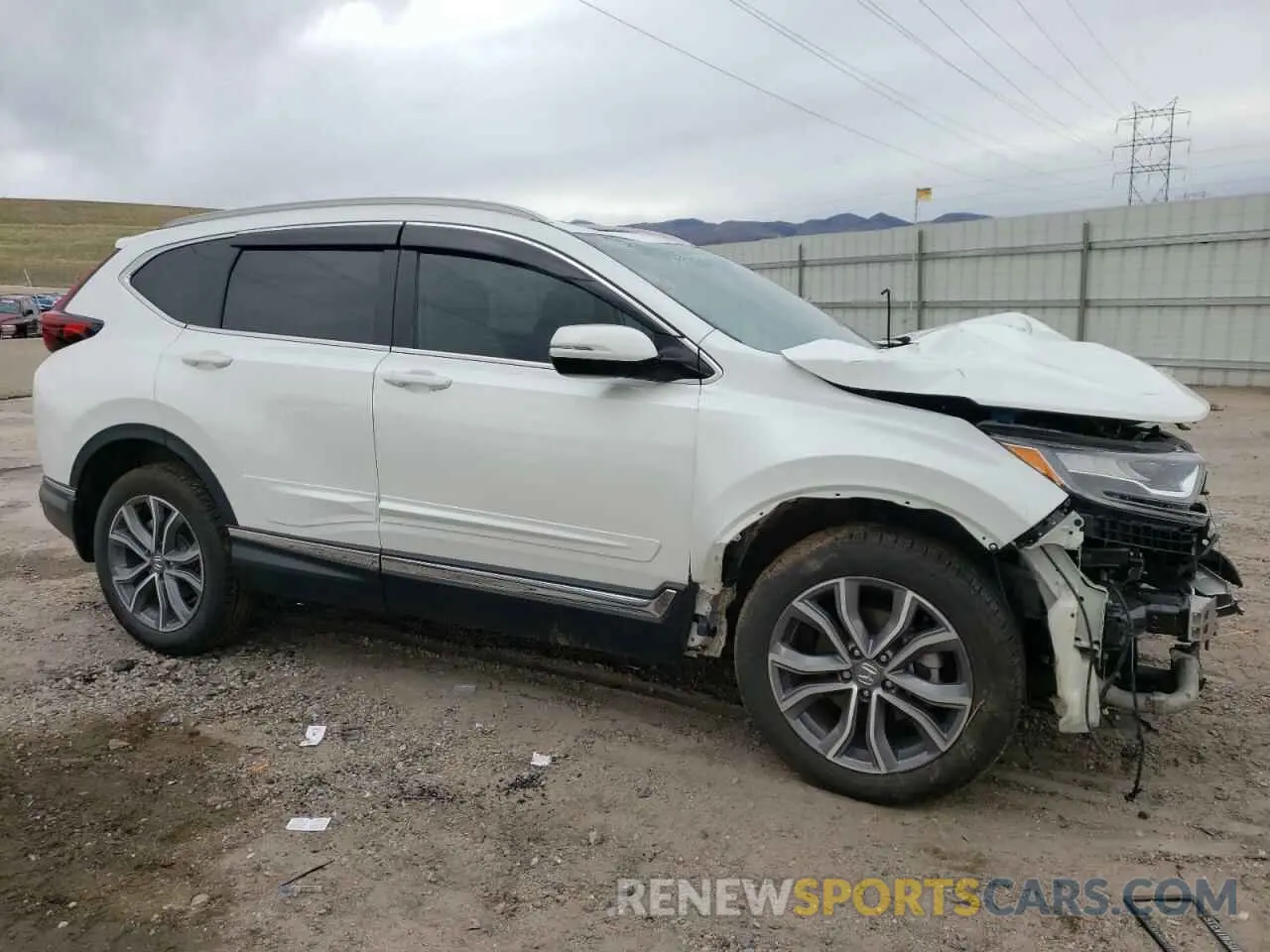 4 Photograph of a damaged car 7FARW2H96LE000955 HONDA CRV 2020