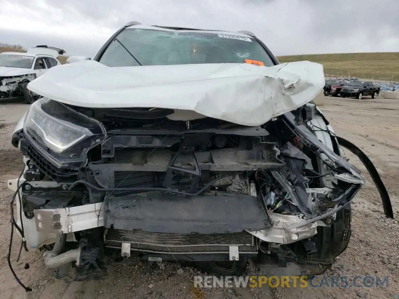 5 Photograph of a damaged car 7FARW2H96LE000955 HONDA CRV 2020