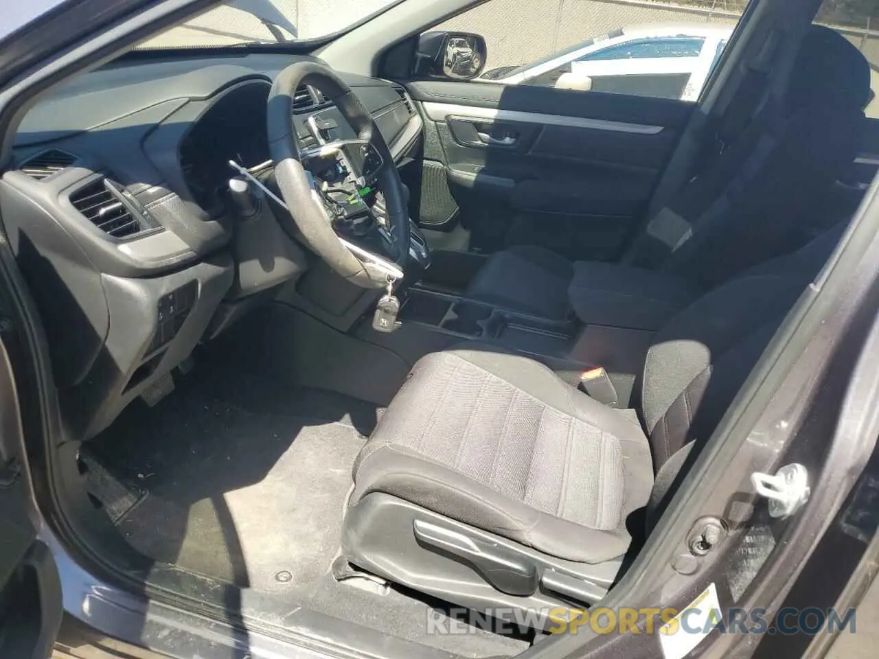 7 Photograph of a damaged car 2HKRW1H22MH000141 HONDA CRV 2021