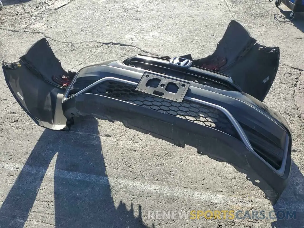 13 Photograph of a damaged car 2HKRW1H26MH408917 HONDA CRV 2021