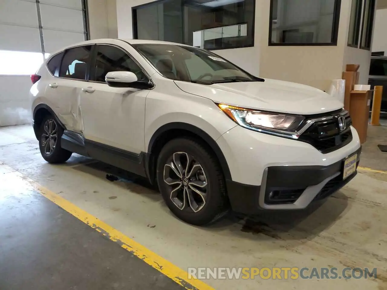 4 Photograph of a damaged car 2HKRW1H52MH416880 HONDA CRV 2021