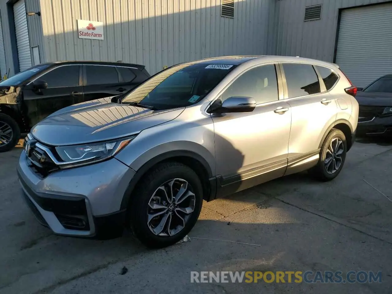 1 Photograph of a damaged car 2HKRW1H52MH423022 HONDA CRV 2021