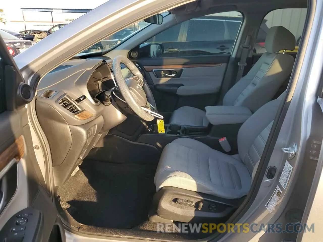 7 Photograph of a damaged car 2HKRW1H52MH423022 HONDA CRV 2021