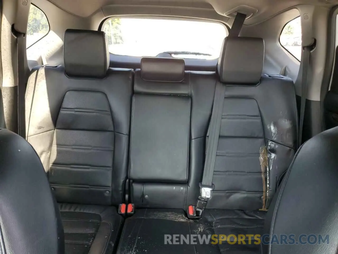 10 Photograph of a damaged car 2HKRW1H91MH402732 HONDA CRV 2021