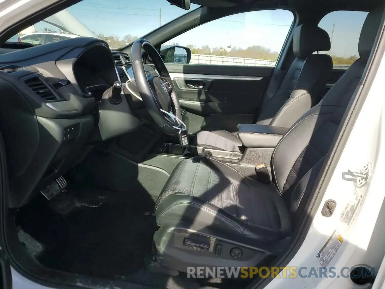 7 Photograph of a damaged car 2HKRW2H43MH229886 HONDA CRV 2021
