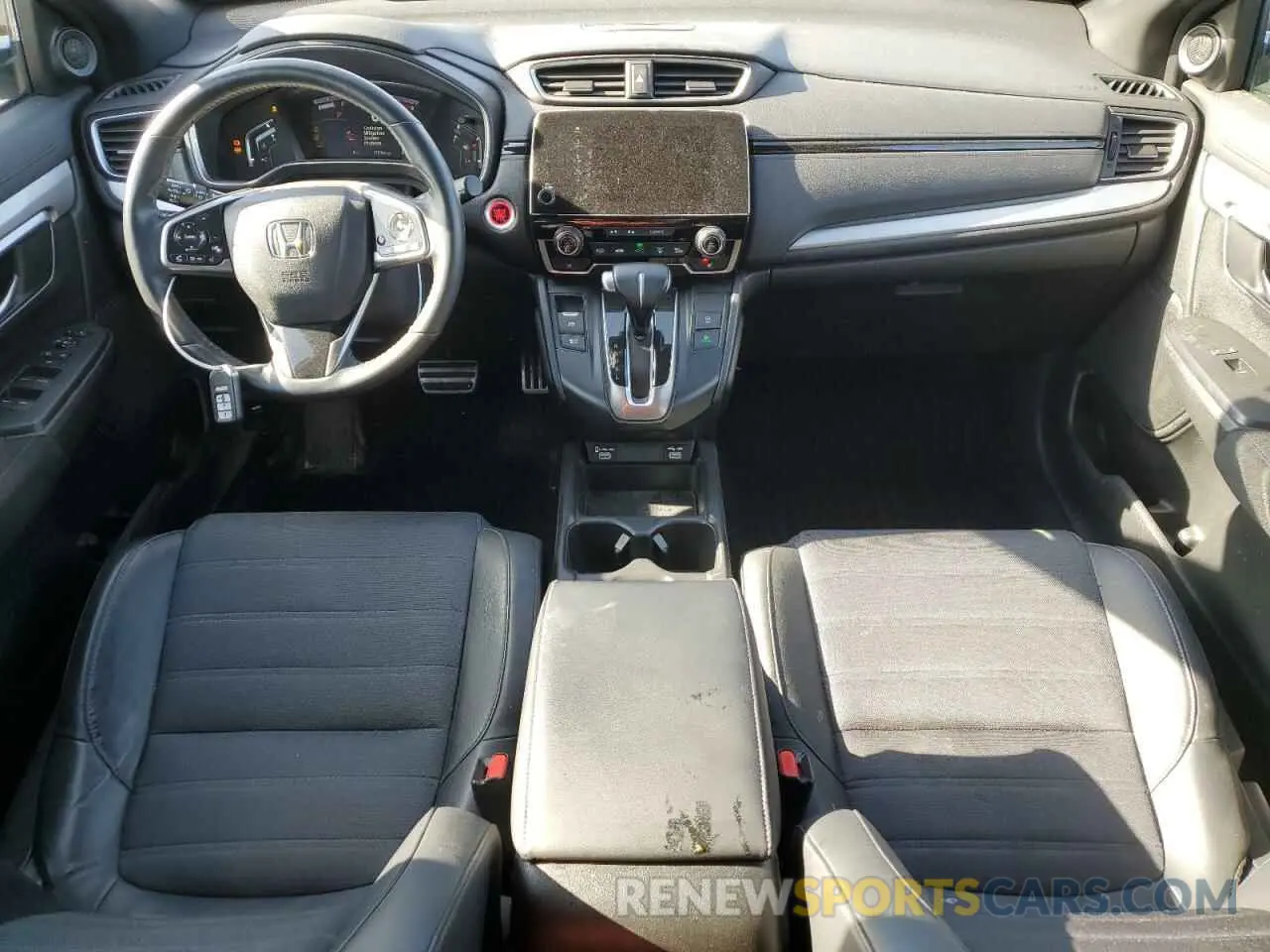 8 Photograph of a damaged car 2HKRW2H43MH229886 HONDA CRV 2021