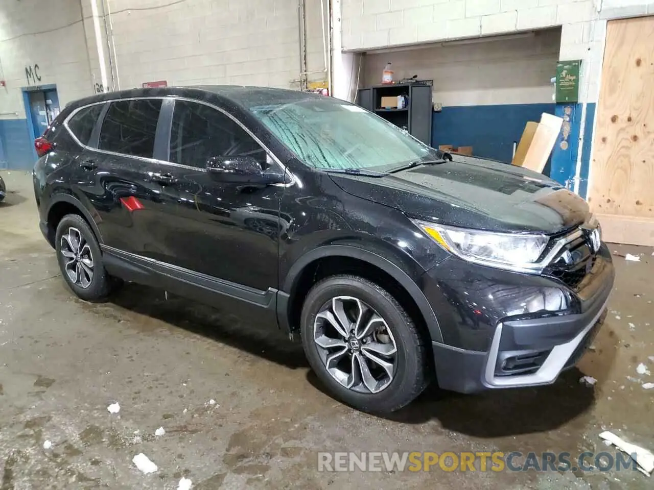 4 Photograph of a damaged car 2HKRW2H50MH611897 HONDA CRV 2021