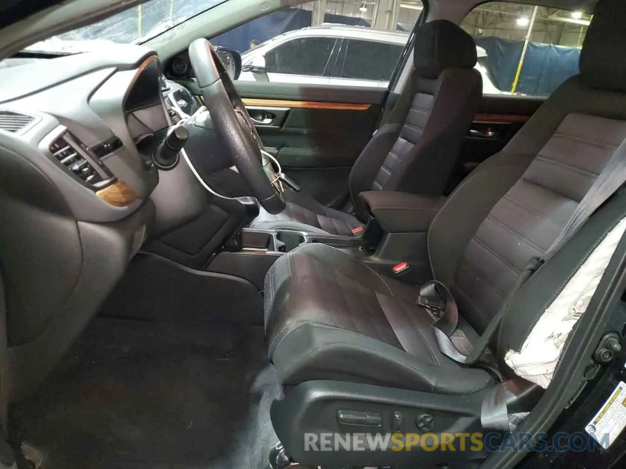 7 Photograph of a damaged car 2HKRW2H50MH611897 HONDA CRV 2021