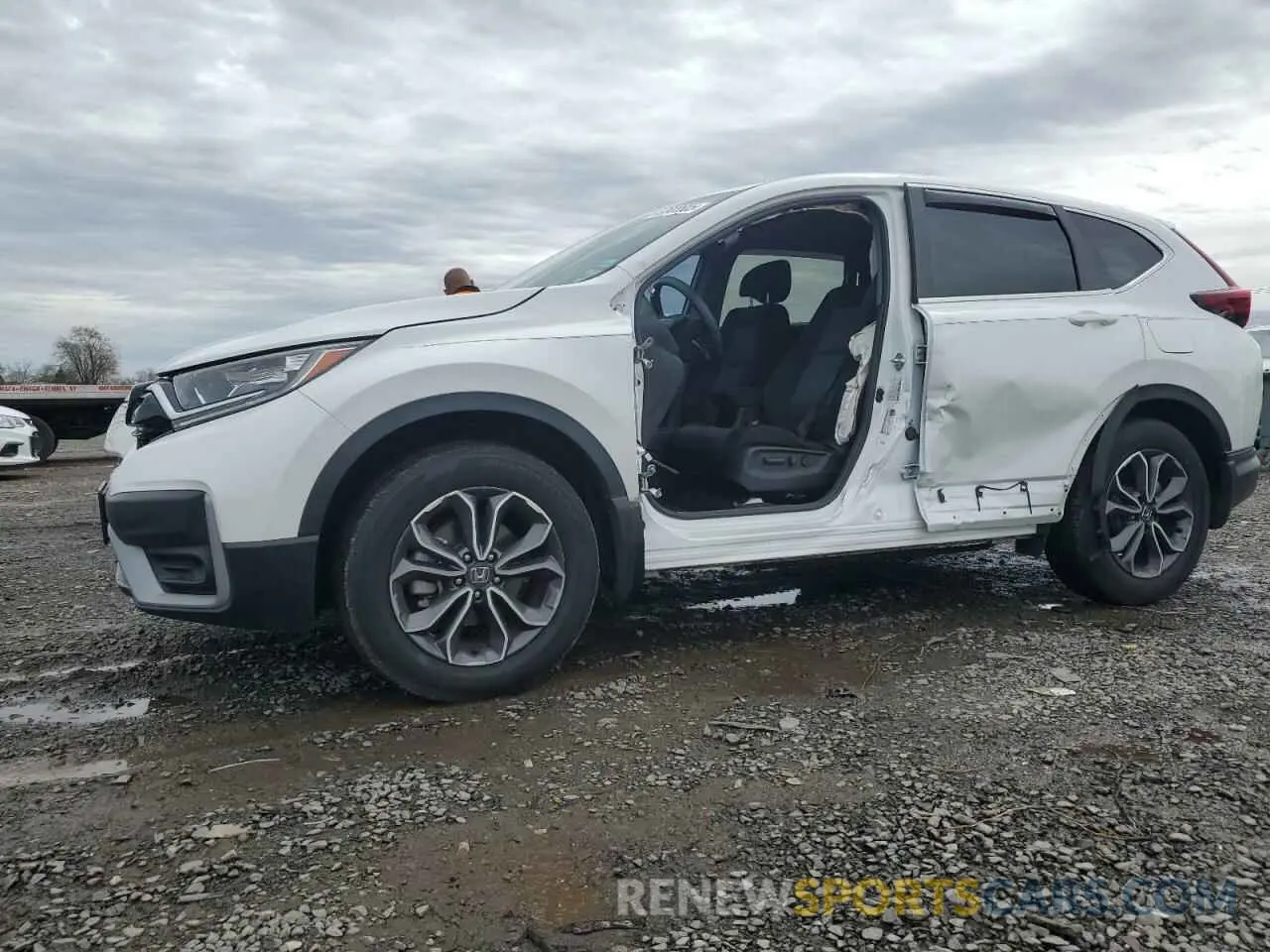 1 Photograph of a damaged car 2HKRW2H50MH677480 HONDA CRV 2021
