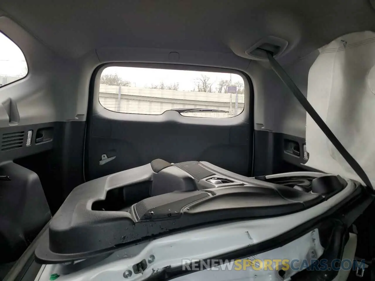 10 Photograph of a damaged car 2HKRW2H50MH677480 HONDA CRV 2021