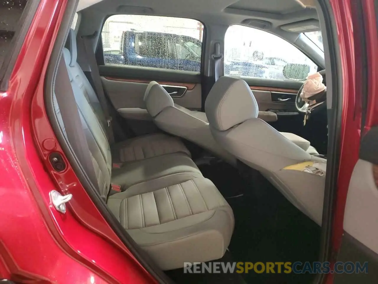 11 Photograph of a damaged car 2HKRW2H51MH621080 HONDA CRV 2021