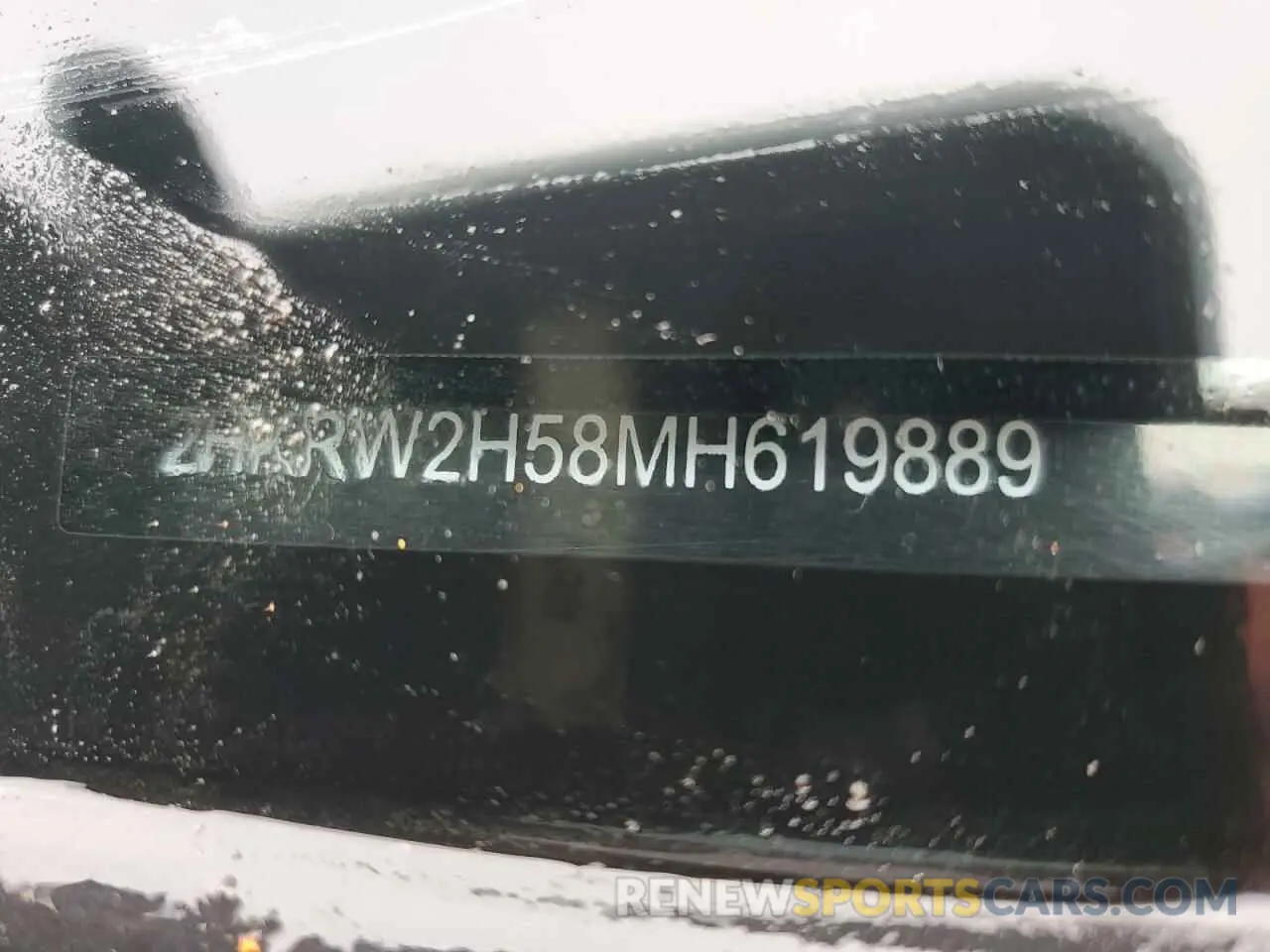 14 Photograph of a damaged car 2HKRW2H58MH619889 HONDA CRV 2021