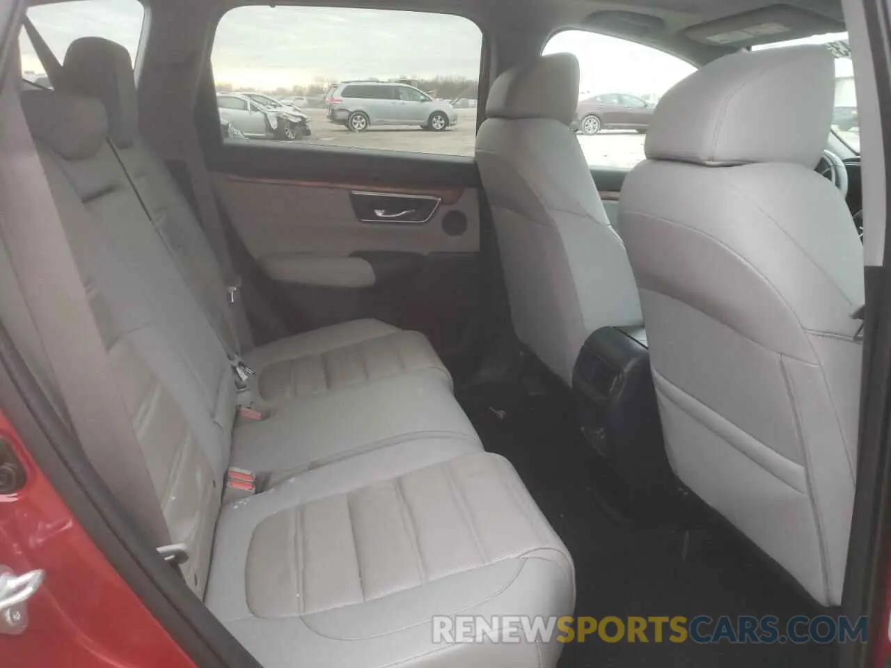 11 Photograph of a damaged car 2HKRW2H81MH613037 HONDA CRV 2021