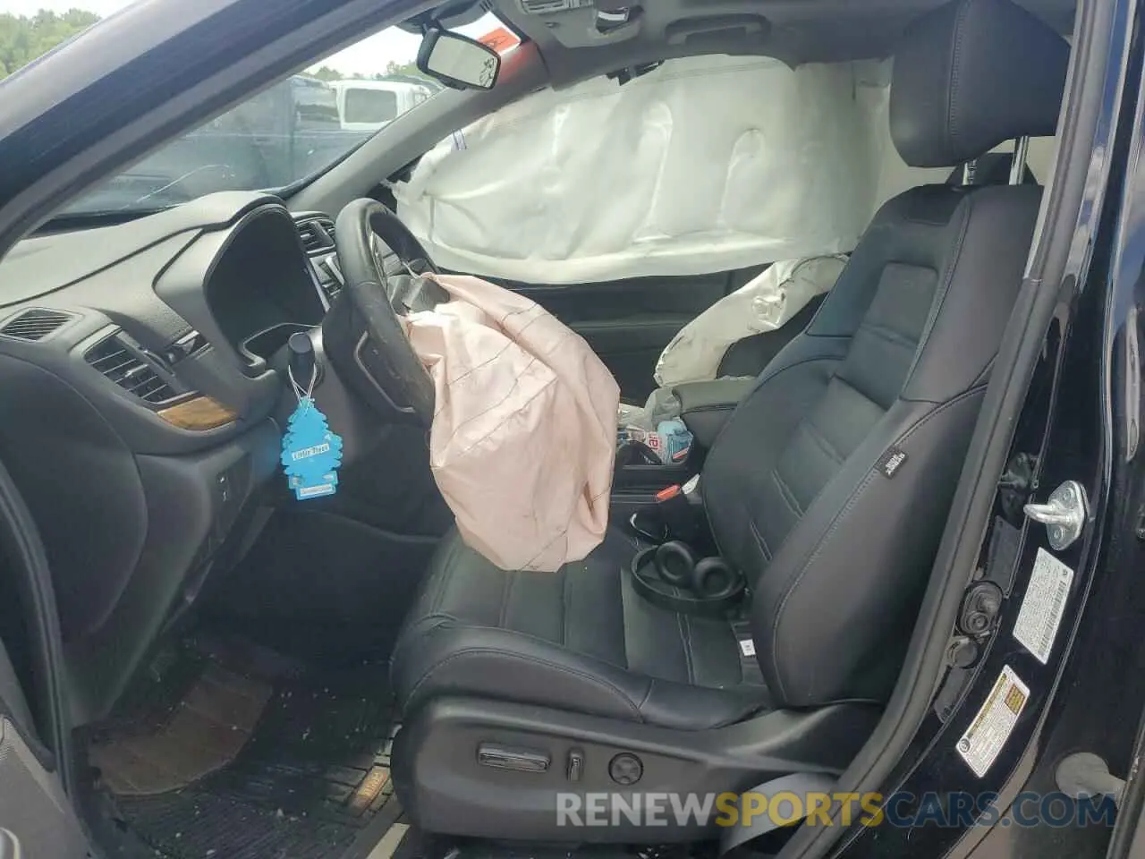 7 Photograph of a damaged car 2HKRW2H84MH623979 HONDA CRV 2021