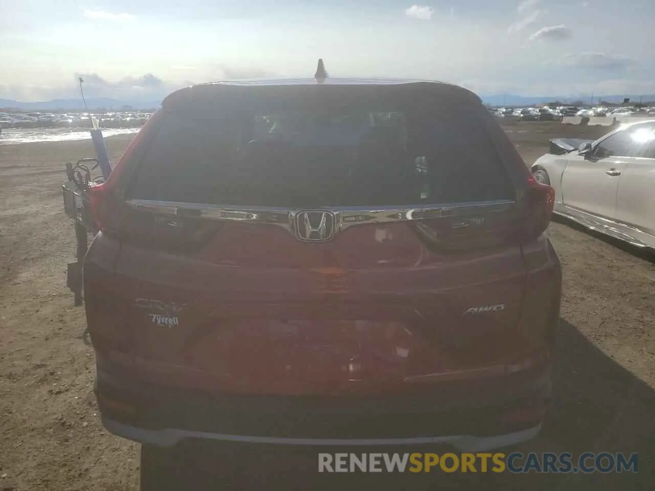 6 Photograph of a damaged car 2HKRW2H86MH601840 HONDA CRV 2021