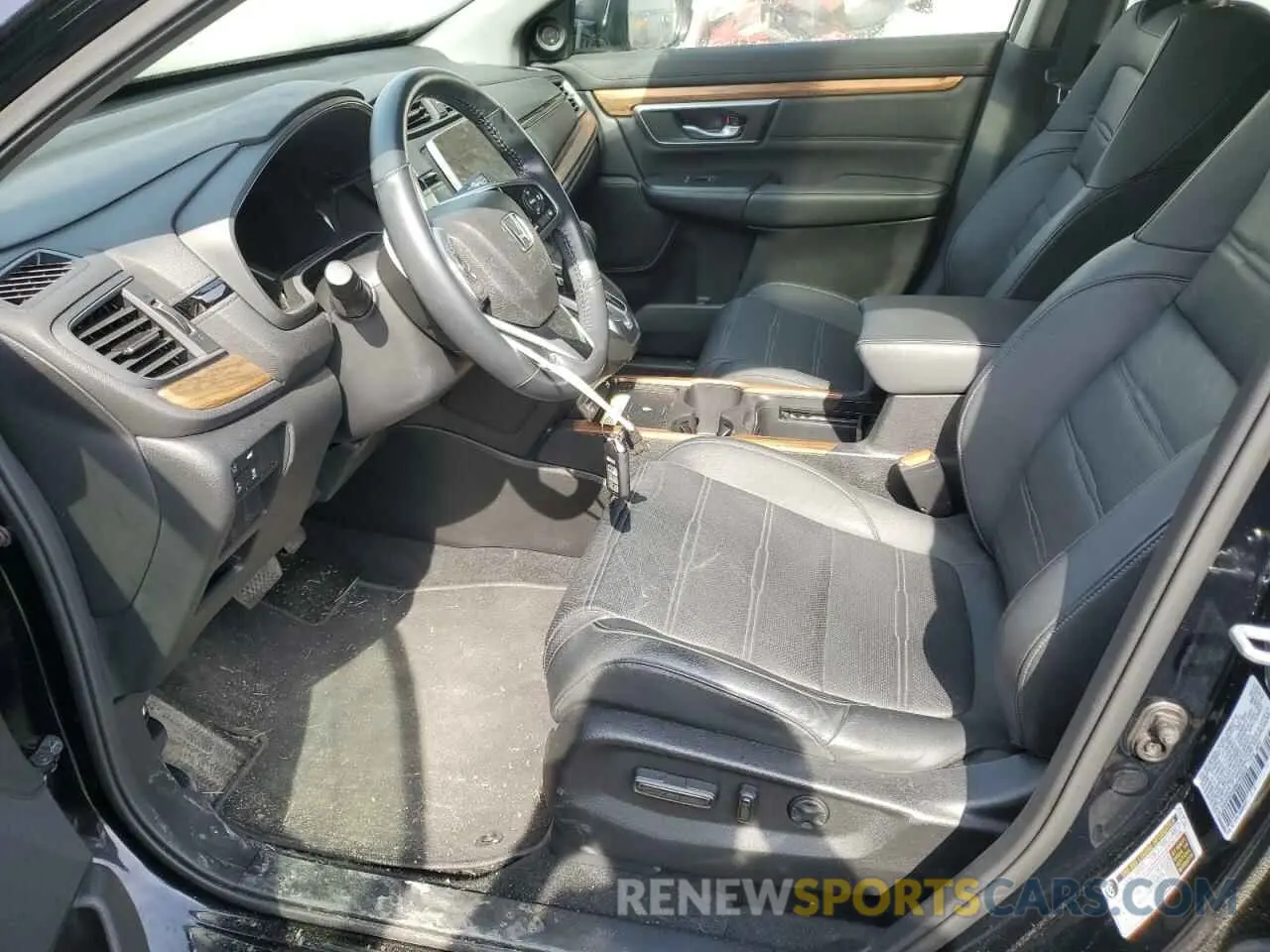 7 Photograph of a damaged car 2HKRW2H95MH633736 HONDA CRV 2021