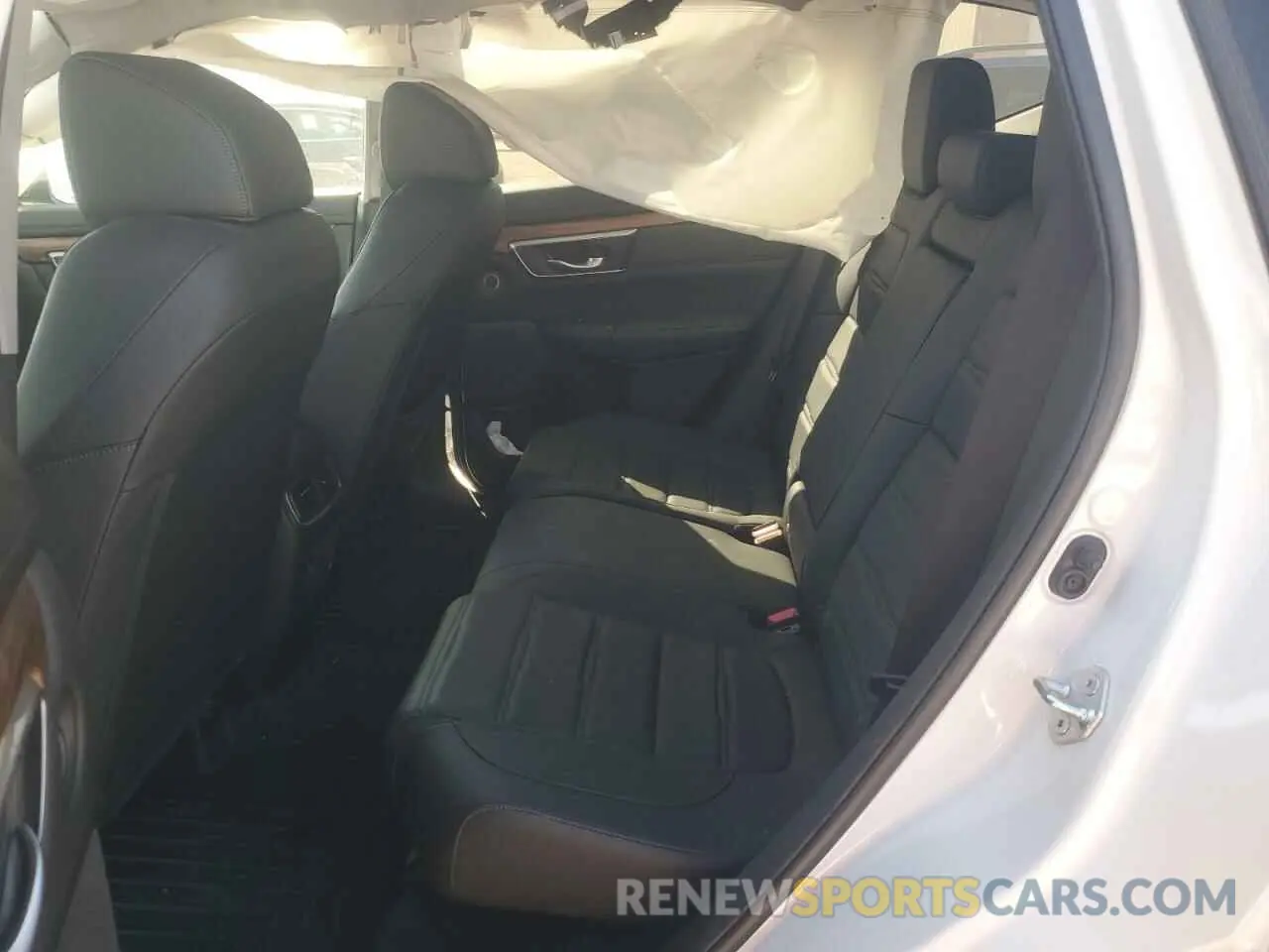 11 Photograph of a damaged car 2HKRW2H97MH644561 HONDA CRV 2021