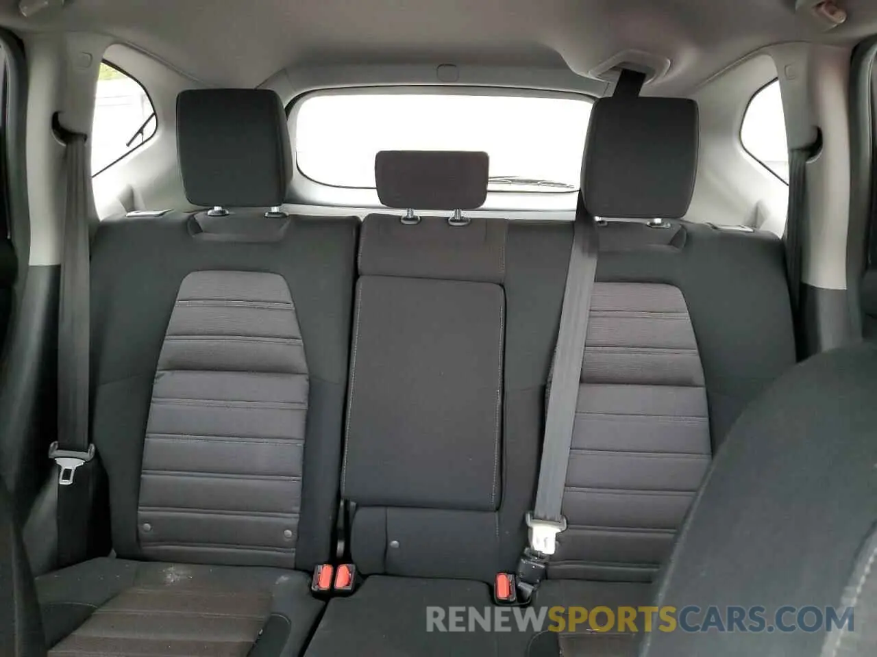 10 Photograph of a damaged car 5J6RW1H58MA006957 HONDA CRV 2021