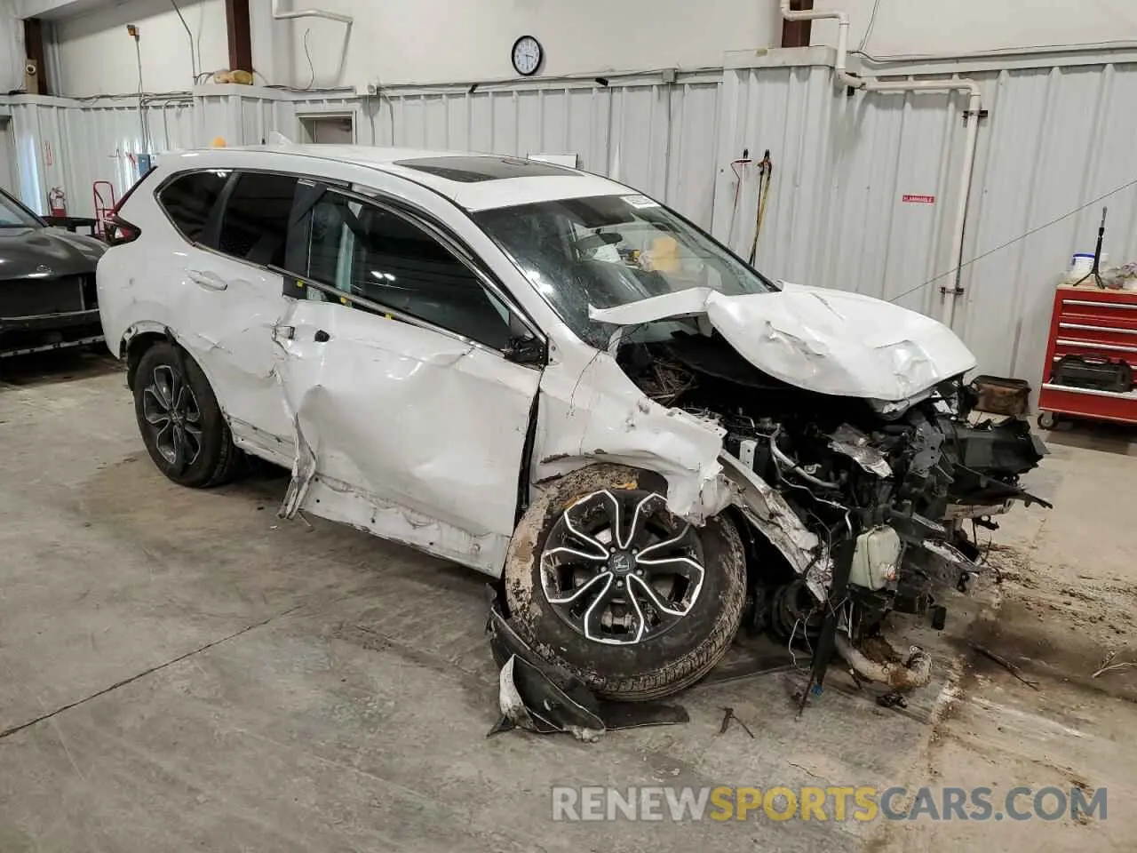 4 Photograph of a damaged car 5J6RW2H54MA015502 HONDA CRV 2021
