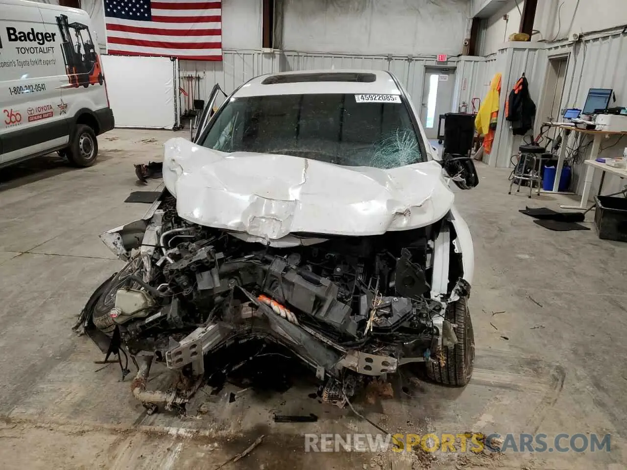 5 Photograph of a damaged car 5J6RW2H54MA015502 HONDA CRV 2021