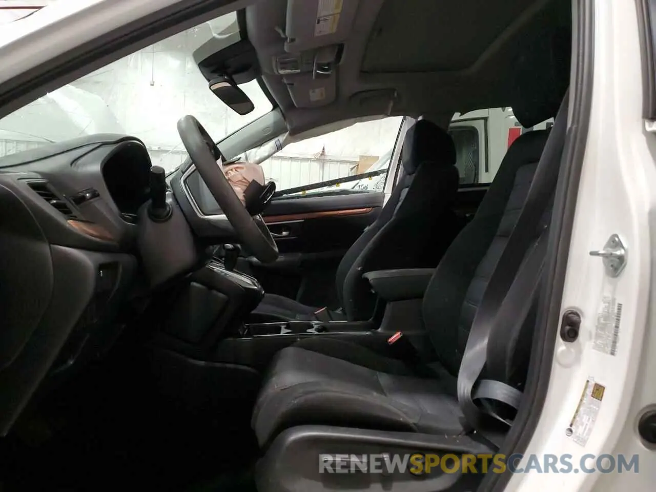7 Photograph of a damaged car 5J6RW2H54MA015502 HONDA CRV 2021