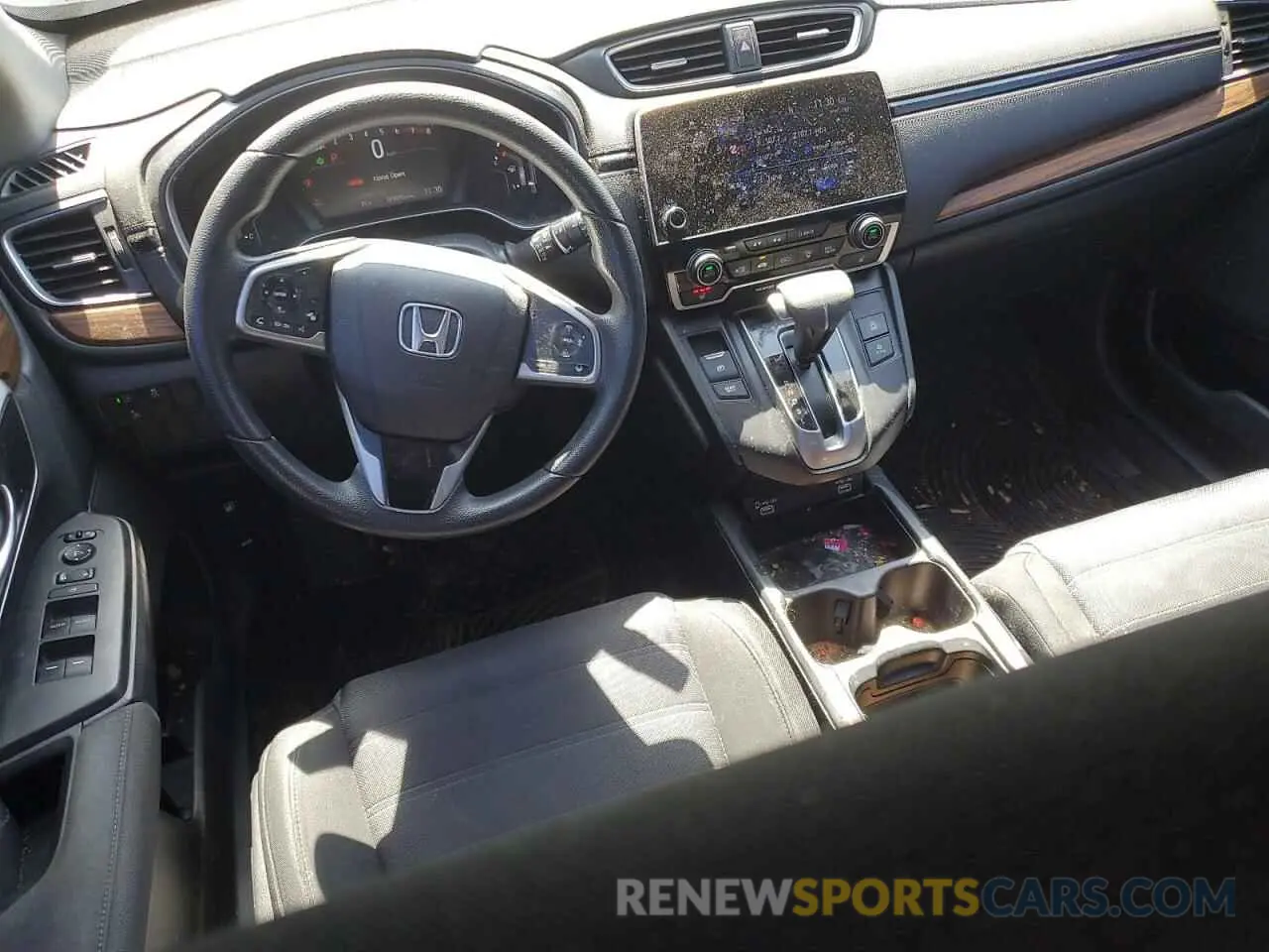 8 Photograph of a damaged car 5J6RW2H59ML001762 HONDA CRV 2021