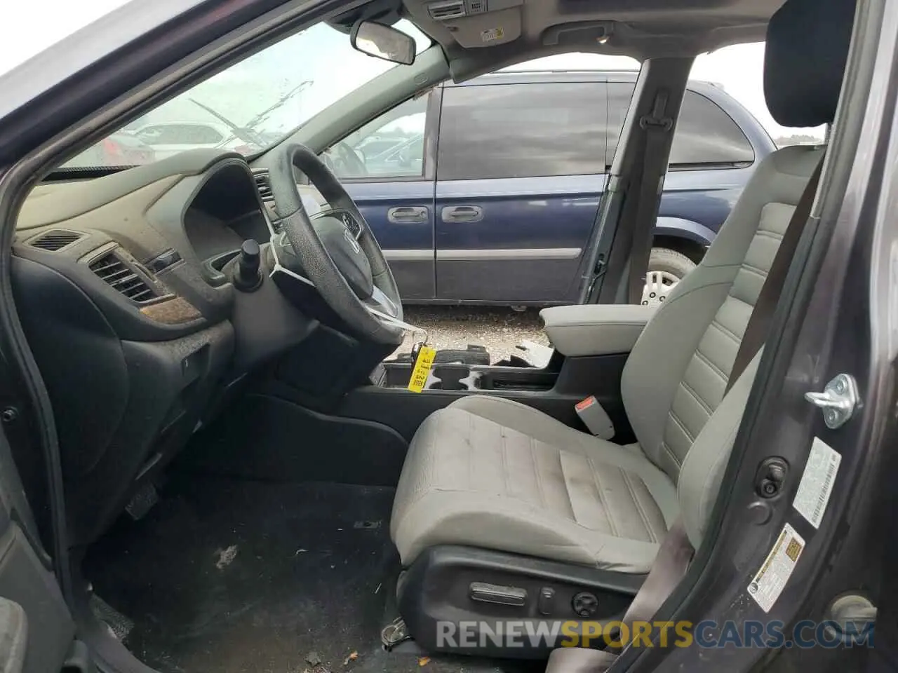 7 Photograph of a damaged car 2HKRW1H5XNH402369 HONDA CRV 2022