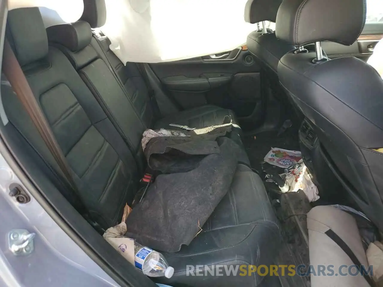 11 Photograph of a damaged car 2HKRW1H86NH401181 HONDA CRV 2022