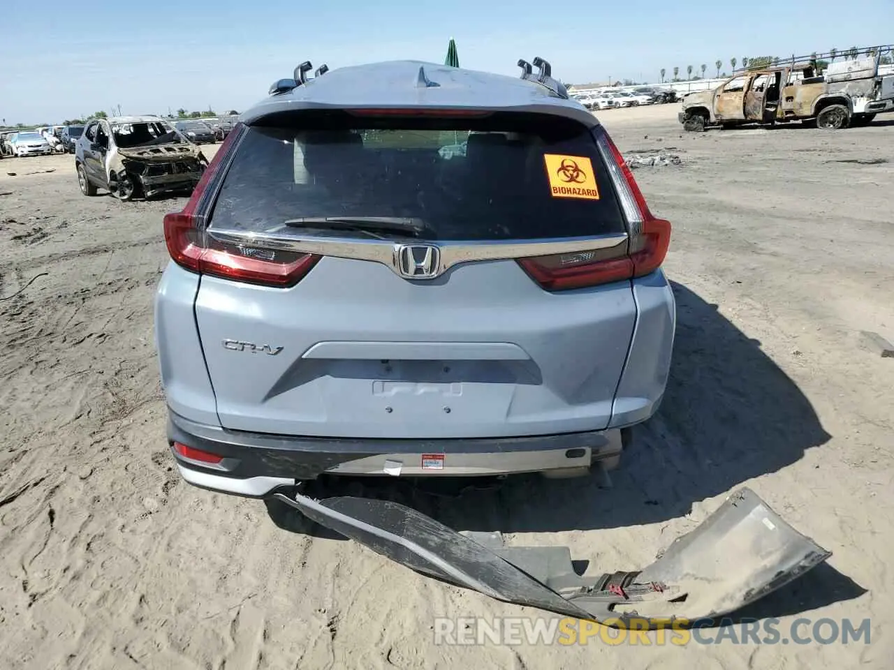 6 Photograph of a damaged car 2HKRW1H86NH401181 HONDA CRV 2022
